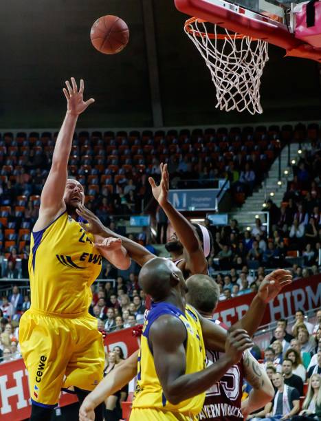 巴尔韦德等 巴尔韦德等