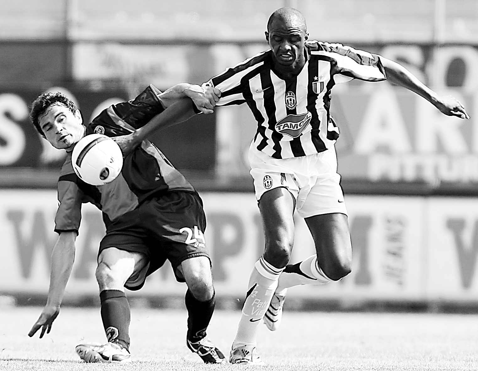 更凭借团队 更凭借团队