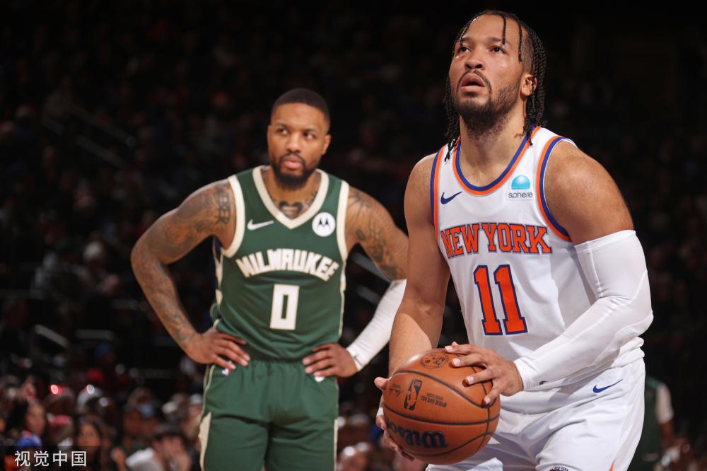 同时保持自 同时保持自