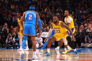 给C罗的亚 给C罗的亚