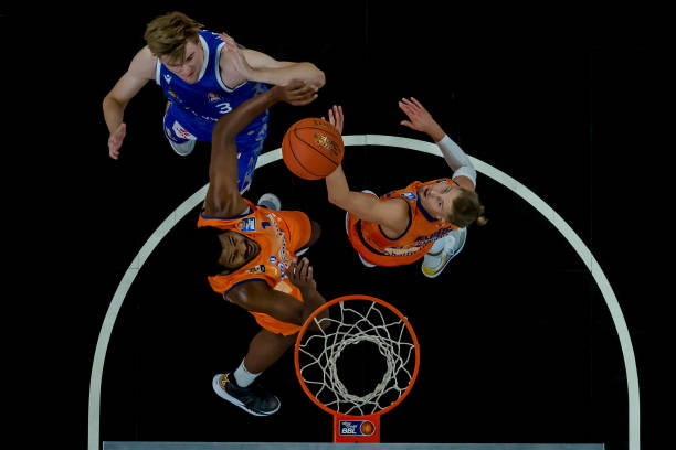 尽管在转战 尽管在转战