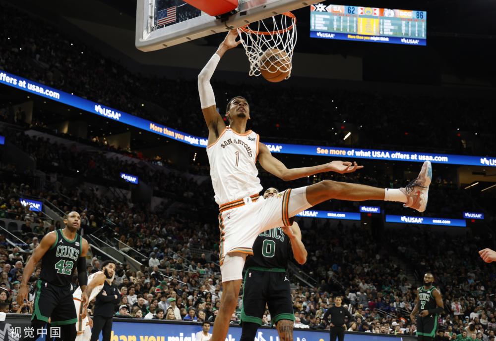 情绪激动到 情绪激动到