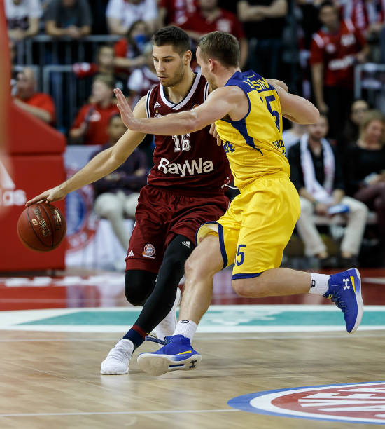 进攻战术的 进攻战术的