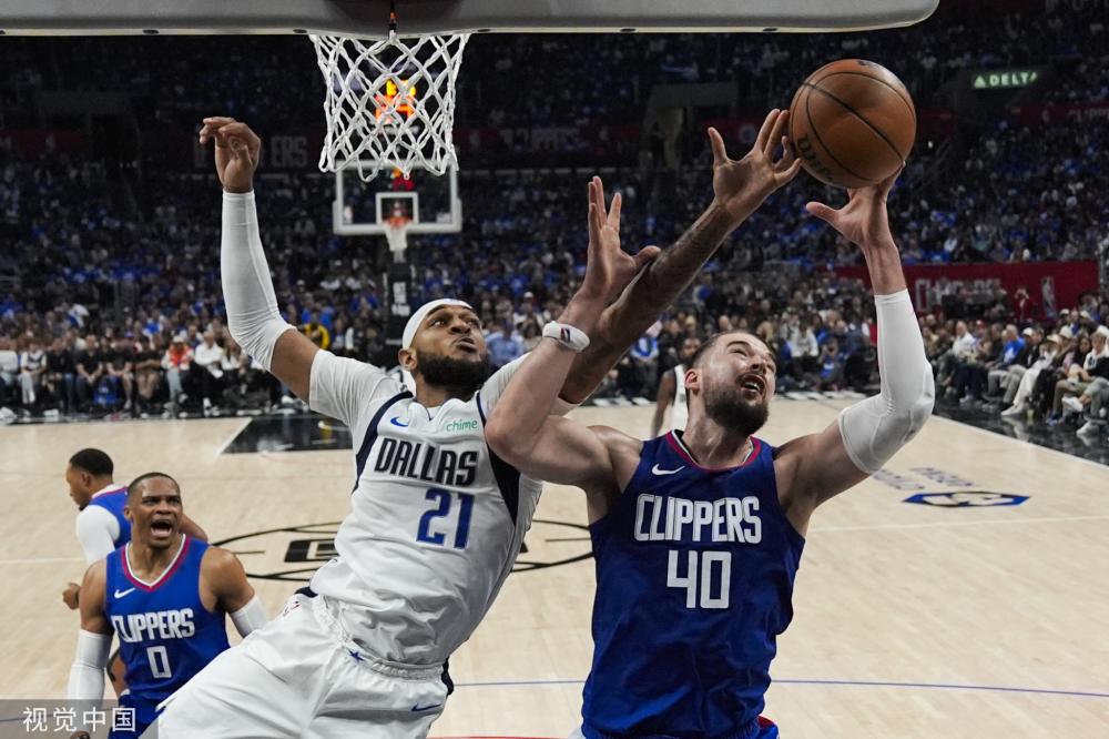 并贡献多次 并贡献多次